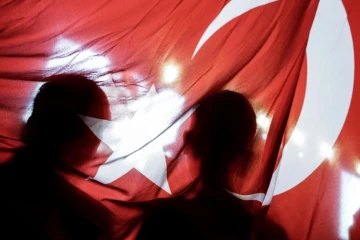 Des sympathisants du président turc Erdogan, le 15 juillet 2016 à Istanbul