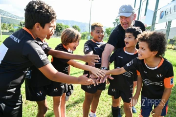 Rugby : Christian Califano et Xavier Garbajosa, deux anciens internationaux au contact de la relève réunionnaise