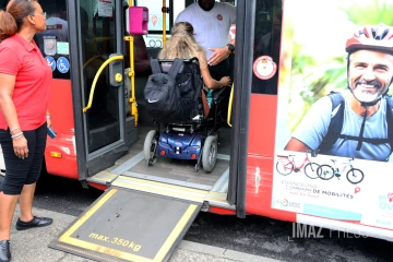 réseaux kar'ouest à la gare routière de saint-paul 