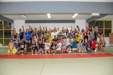 Les champions et championnes de Muay Thaï à l'honneur