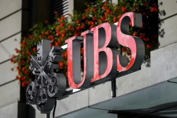 Le logo de la banque suisse UBS à Berne, le 14 octobre 2014