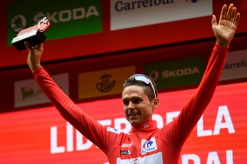 Le coureur français de la Groupama-FDJ Rudy Molard après avoir pris le maillot rouge sur le Tour d'Espagne, à l'issue de la 5e étape d'Irun à Bilbao, le 24 août 2022. 