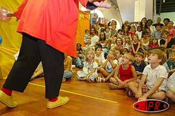 Le samedi 14 et dimanche 15 janvier 2012 - L'Ilot Z'Enfant, animations dans le gymnase de Petite-Ile (Photo archive Imazpress)