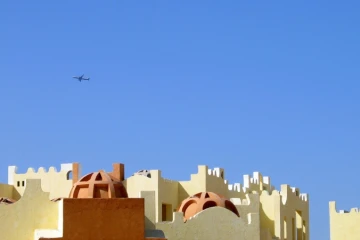 Une vue sur la ville égyptienne d'Hourghada, sur la mer Rouge, en avril 2005