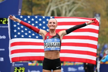 L'Américaine Shalane Flanagan exulte après sa victoire au marathon de New york, le 5 novembre 2017