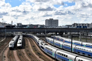 Des TGV à l'arrêt à Paris le 10 avril 2018