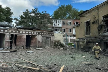 Photo publiée le 28 juillet 2023 sur le compte Telegram du gouverneur de la région de Rostov montrant les dégâts provoqués par une explosion près d'un café à Taganrog, dans le sud-ouest de la Russie