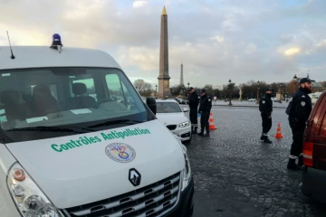 Contrôle anti-pollution le 10 janvier 2017 place de la Concorde à Paris