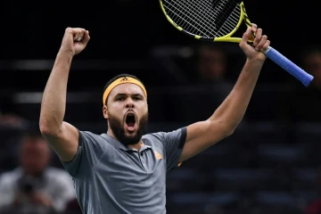 Le Français Jo-Wilfried Tsonga après sa victoire face au Russe Andrey Rublev, lors du Masters 1000 de Paris, le 28 octobre 2019