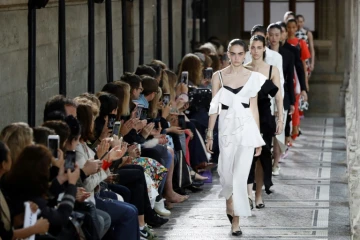 Défilé de haute couture Proenza Schouler, le 2 juillet 2017 à Paris