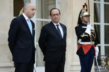 François Hollande à l'Elysée le 20 octobre 2015, avant sa visite à La Courneuve