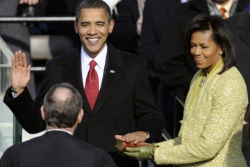 Barack Obama prête serment pour devenir le 44e président des Etats-Unis, le 20 janvier 2009