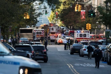 Des policiers installent un périmètre de sécurité après un attentat à New York, le 31 octobre 2017