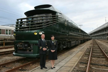 Le train de luxe "Twilight Express Mizukaze" à Osaka le 23 février 2017
