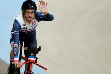 Le Français Alexandre Leauté lors de sa victoire en finale du contre-la-montre C2 en paracyclisme masculin lors des Championnats du monde de cyclisme à Glasgow, le 7 août 2023