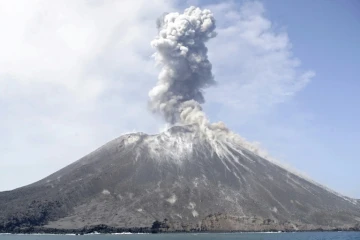 Le volcan Anak Krakatoa, le 18 juillet 2018

 