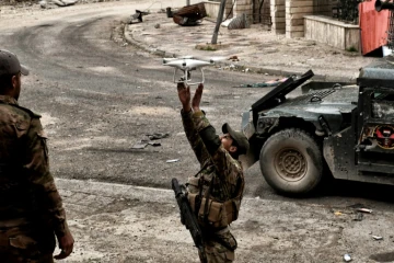 Après les jihadistes, c'est au tour des forces irakiennes de recourir aux drones.