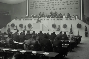 Photo datant du 22 février 1947 du Congrès pour l'Organisation de la Sécurité Sociale au Parc des Expositions de la Porte de Versailles à Paris