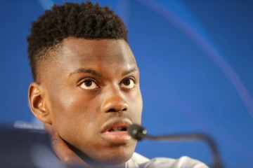 Le défenseur de Monaco Benoît Badiashile en conférence de presse  à Monaco le 10 décembre 2018
