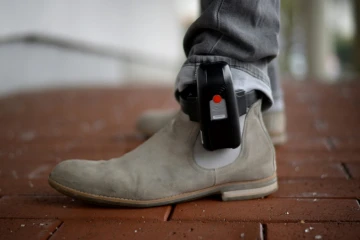 Un bracelet électronique présenté en Allemagne, le 11 janvier 2017 à Bad Vilbel