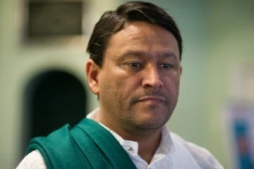 L'Imam Muhsin Hendricks se prépare à la prière à la mosquée du "Cercle intérieur" à Cape Town, en Afrique du sud, le 2 septembre 2016