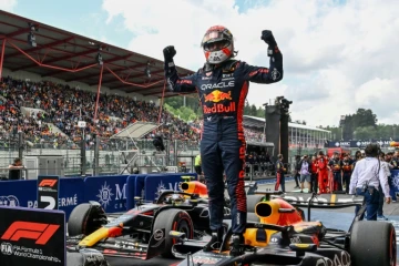 Le Néerlandais Max Verstappen exulte après sa victoire lors du GP de Belgique, à Spa-Francorchamps, le 30 juillet 2023
