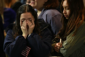 Des partisans de Hillary Clinton, à l'annonce des résultats de la présidentielle, le 8 novembre 2016 au Javits Convention Center à New York