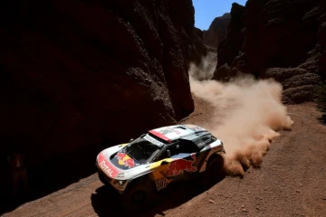 Le Français Cyril Despres (Peugeot) lors de la 3e étape du Dakar entre San Miguel de Tucuman et San Salvador de Jujuy, en Argentine, le 4 janvier 2017