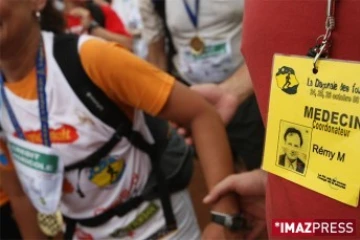 Nathalie Acquier et Arthur Rieunier ont été les derniers à franchir la ligne d'arrivée du Grand raid 2008 au stade de la Redoute ce dimanche 26 octobre 2008