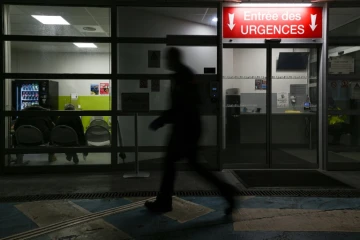 Un brancardier a été grièvement blessé après avoir été passé à tabac par des proches d'un patient