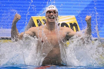 Le Français Maxime Grousset, sacré champion du monde du 100 m papilllon, le 29 juillet 2023 à Fukuoka