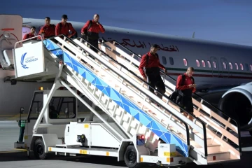 La délégation de l'équipe marocaine débarque à l'aéroport international de Voronej, le 10 juin 2018, pour la Coupe du monde russe