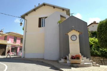 Une rue à Berre-les-Alpes, dans le département des Alpes-Maritimes, le 22 juin 2024