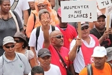 Mardi 10 mars 2009 : 5000 personnes à Saint-Denis ont répondu à l'appel du COSPAR