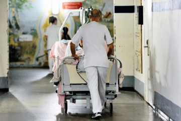 Des soignants le 20 septembre 2013 dans un hôpital à Lens