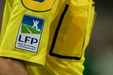 Une minute de silence sera observée avant les matches de Ligue 1 et de Ligue 2 ce week-end en France, en hommage aux victimes des attentats en Espagne