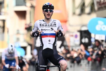 Le Slovène Matej Mohoric (Bahrain) remporte la classique Milan-San Remo, le 19 mars 2022 à San Remo