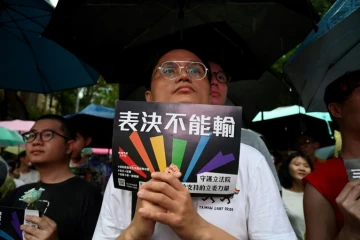 Des partisans du mariage gay rassemblés devant le Parlement, le 17 mai 2019 à Taipei, à Taïwan