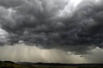Cinq départements rhônalpins placés en vigilance orange en raison d'orages annoncés pour jeudi après-midi, selon Météo France