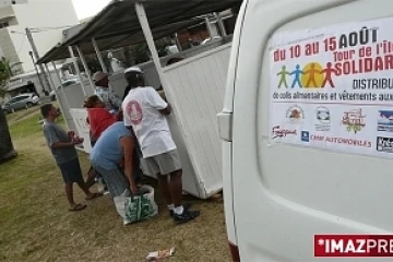 Vendredi 14 août 2009 Dernière étape de la caravane de la solidarité à Saint-Denis