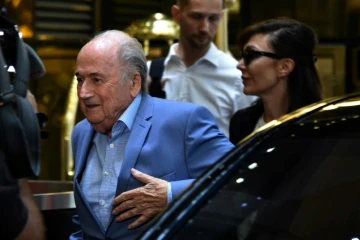 L'ancien président de la Fifa Sepp Blatter arrive à son hôtel à Moscou, le 19 juin 2018  