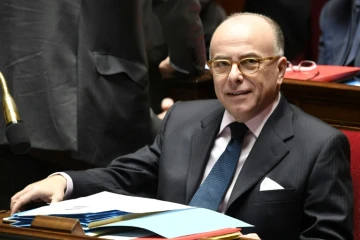 Le Premier ministre  Bernard Cazeneuve lors de la séance des questions au gouvernement le 20 décembre 2016 à l'Assemblée nationale à Paris 