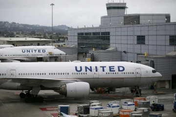 La compagnie américaine United Airlines, ici à San Fransisco le 7 juillet 2015, est critiquée pour l'expulsion musclée d'un passager