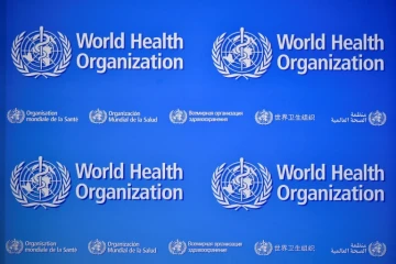 L'Organisation mondiale de la santé (OMS) a publié lundi une liste de 12 familles de bactéries contre lesquelles elle juge urgent de développer de nouveaux antibiotiques, en raison des risques que font peser leurs résistances aux traitements actuels.