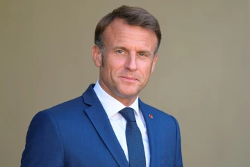 Emmanuel Macron accueille le Premier ministre irlandais Simon Harris le 28 août 2024 à l'Elysée