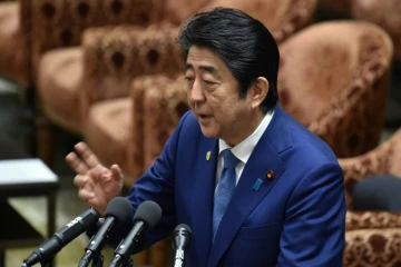Le Premier ministre japonais Shinzo Abe s'exprimant au parlement japonais, le 24 février à Tokyo