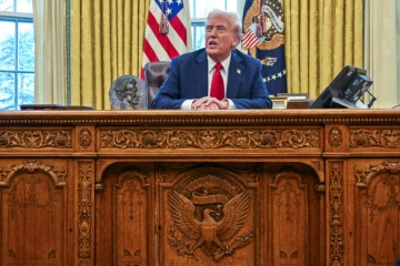 Le président américain Donald Trump dans le Bureau ovale à la Maison Blanche le 30 janvier 2025