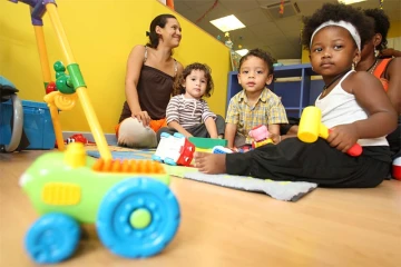 Micro crèche (Archives)
