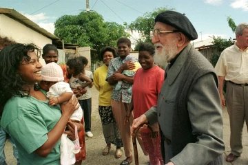 Abbé Pierre


Photo archive