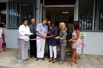 Un nouvel espace inauguré au Centre de Traitement du Courrier Colis de La Réunion: le Carré Entreprises.